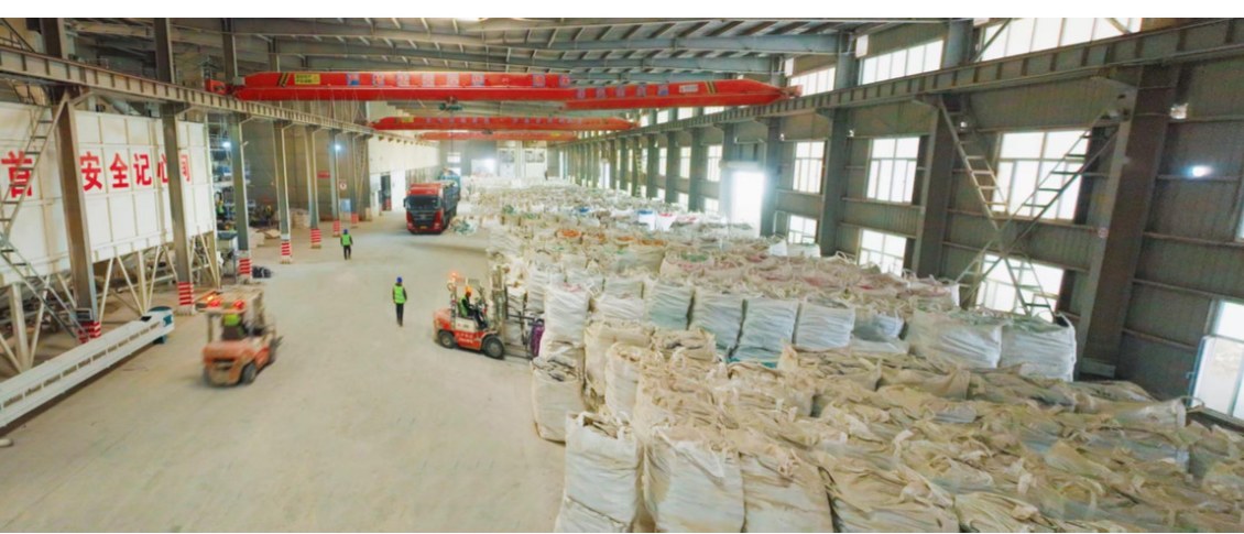 Cat litter workshop and warehouse
